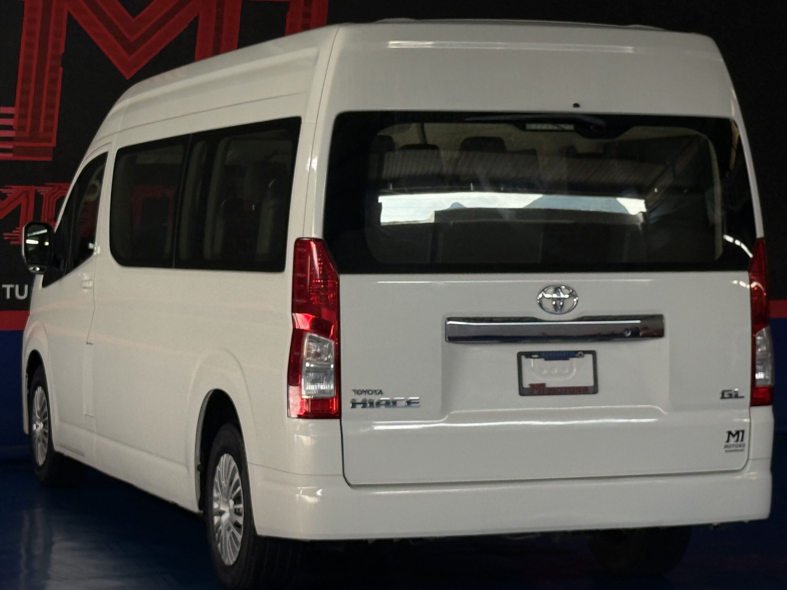 TOYOTA HIACE 12 PAS 2020