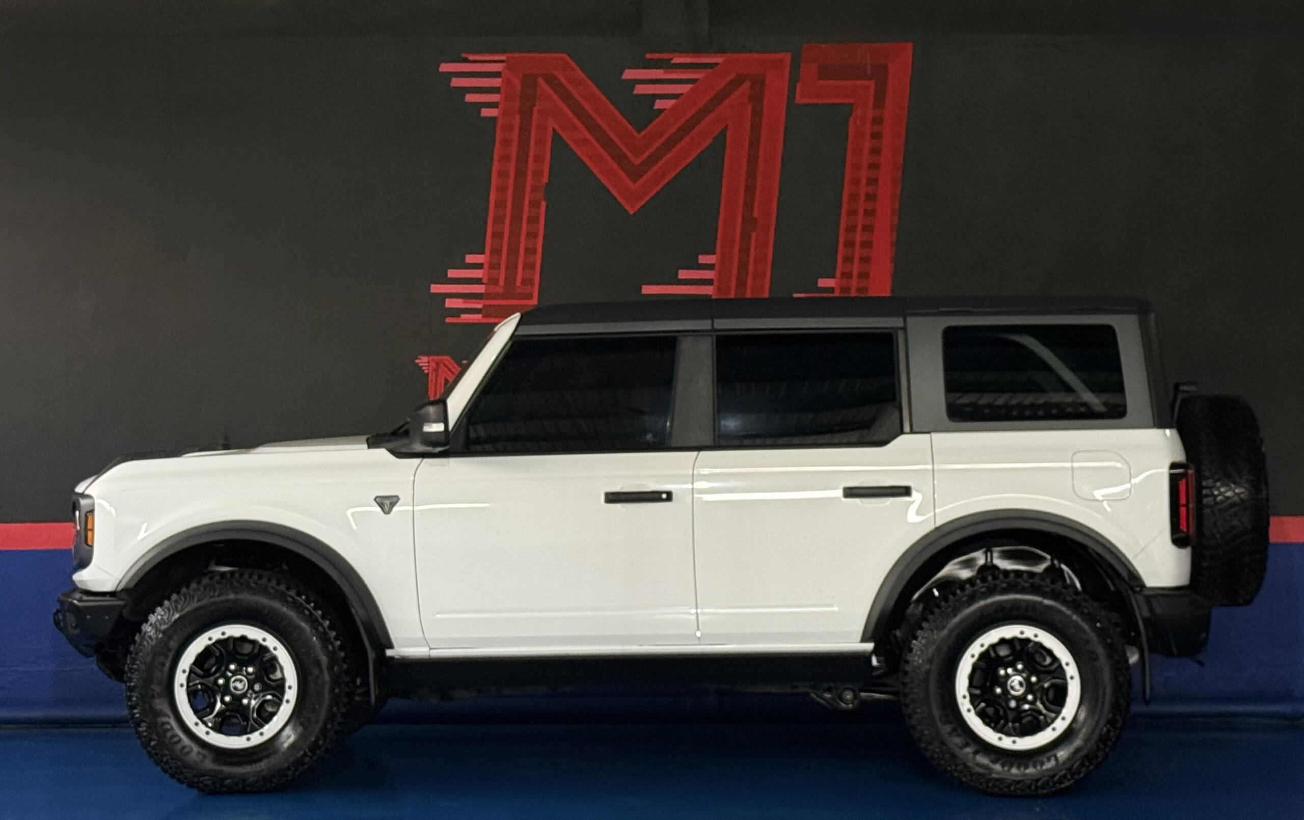 FORD BRONCO BADLANDS SASQUATCH 4X4 2023