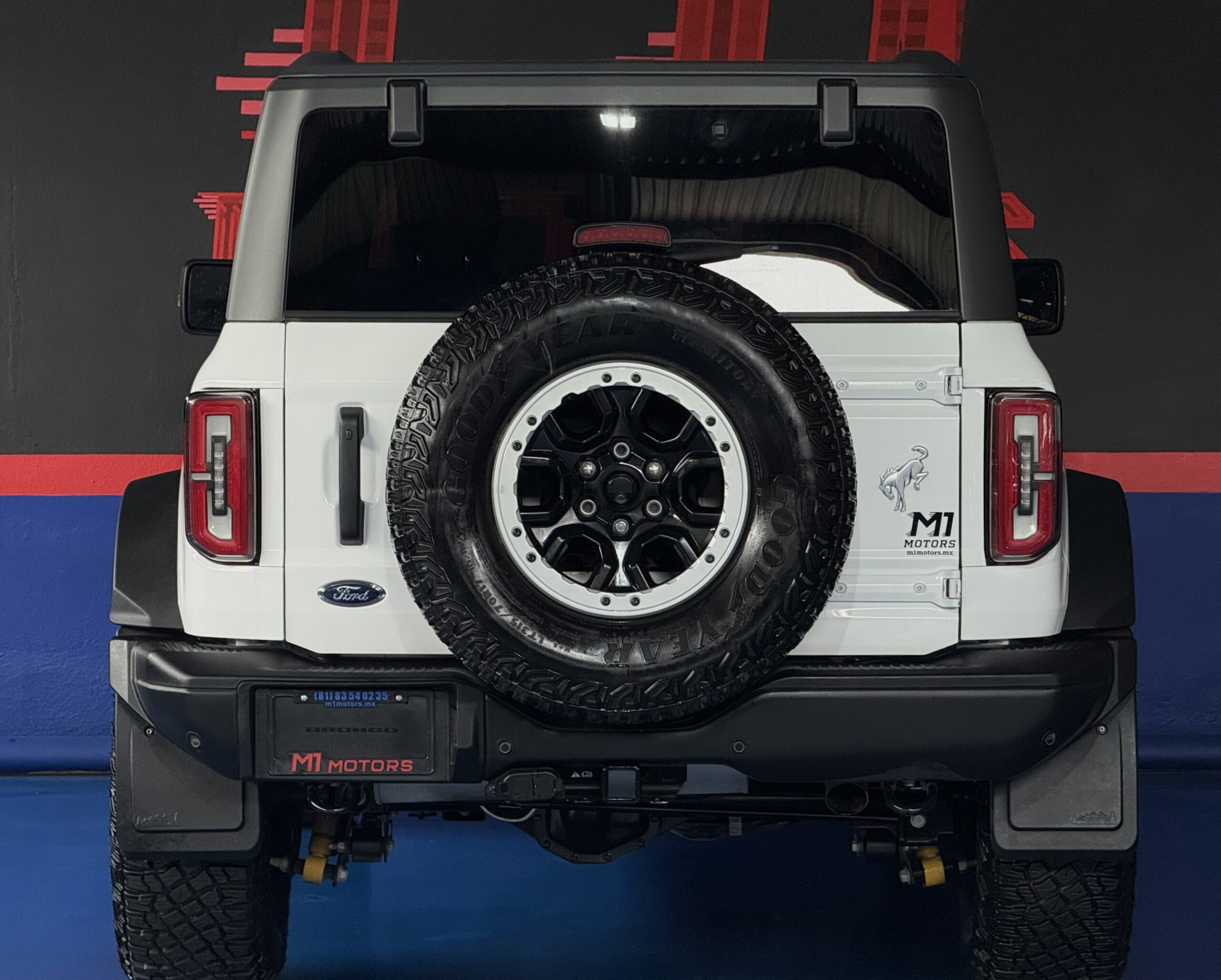 FORD BRONCO BADLANDS SASQUATCH 4X4 2023