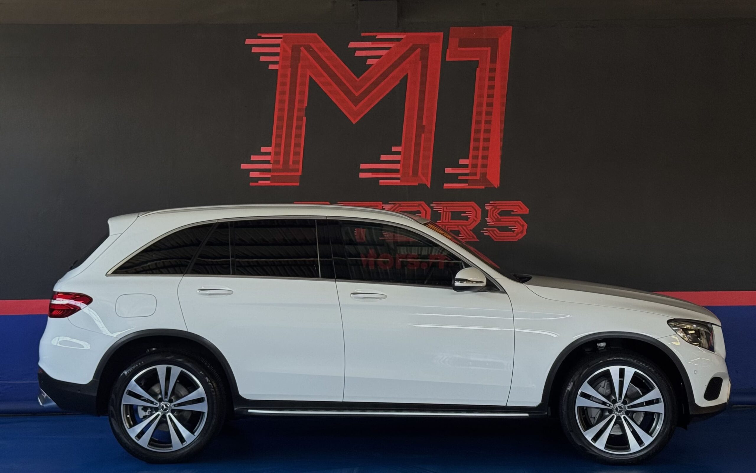 MERCEDES BENZ GLC 300 4MATIC 2019