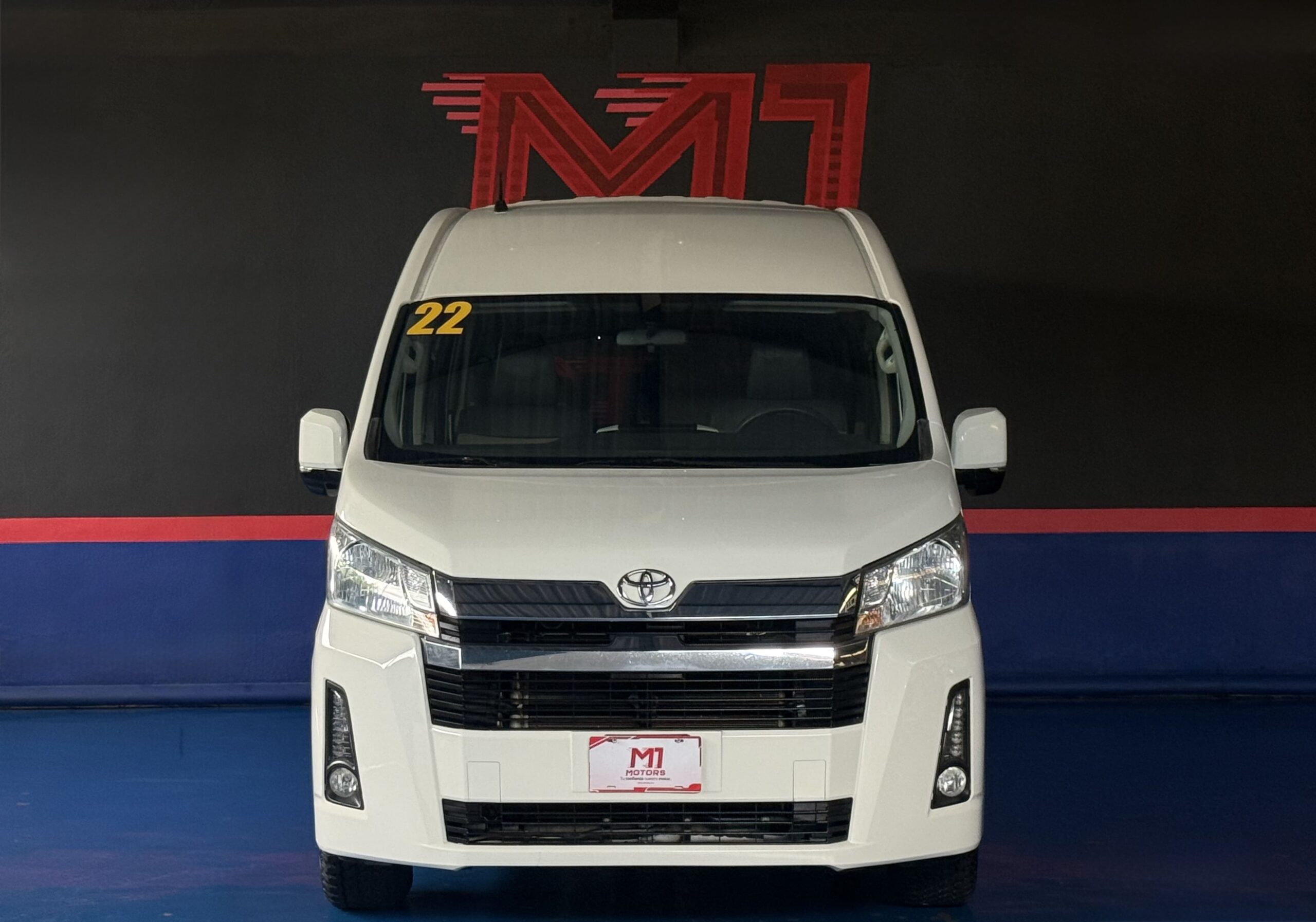 TOYOTA HIACE 12 PASAJEROS 2022