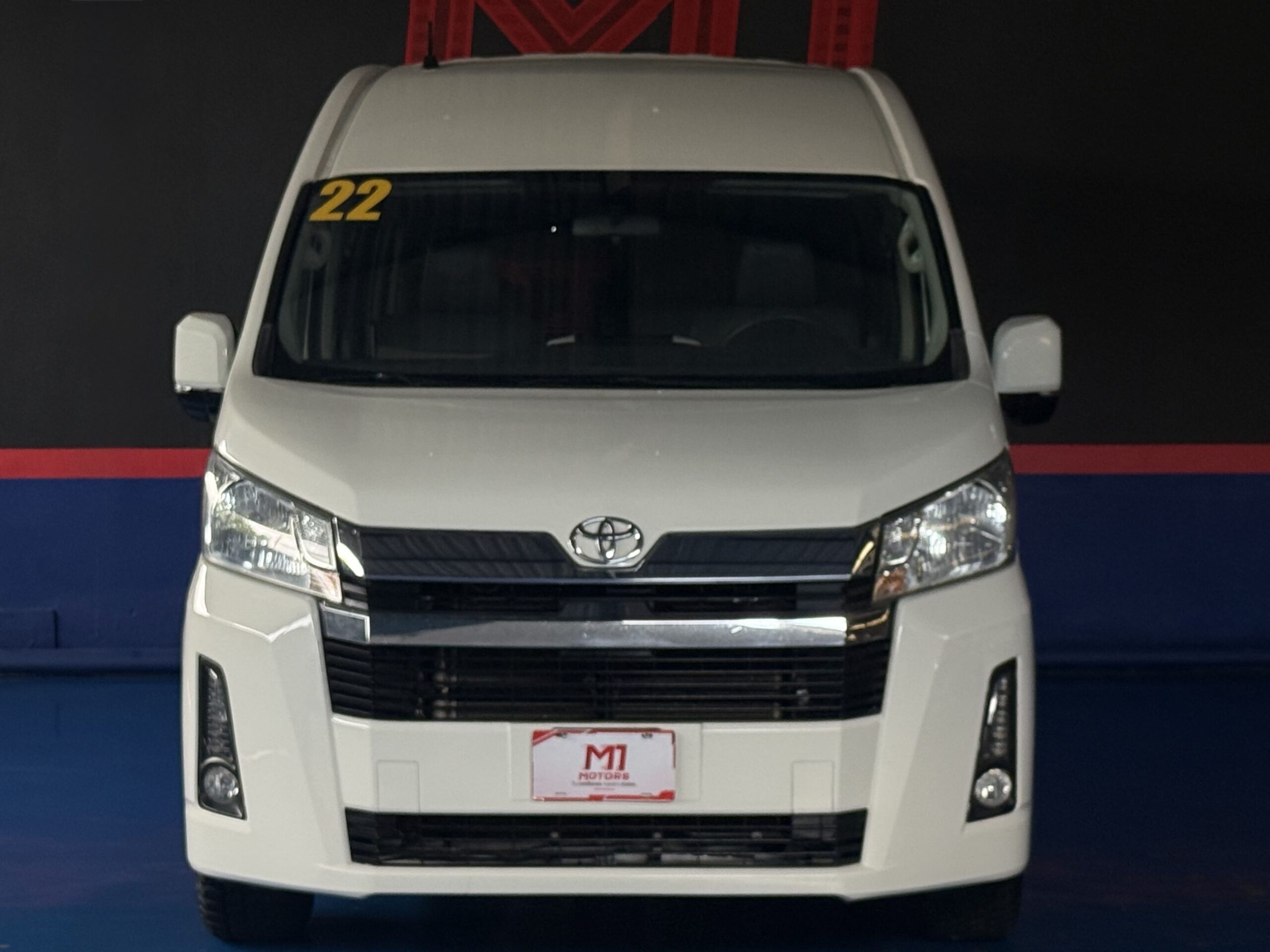 TOYOTA HIACE 12 PASAJEROS 2022