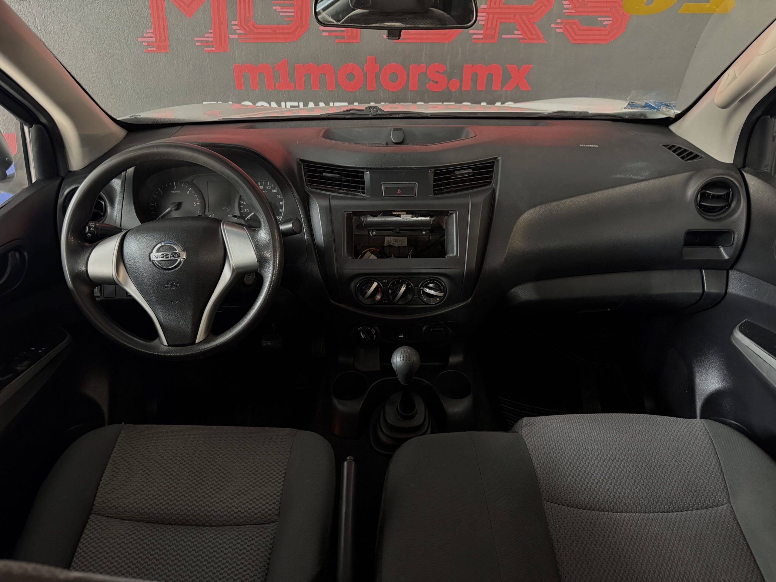 NISSAN NP300 FRONTIER DOBLE CABINA DIESEL 4X4 TM