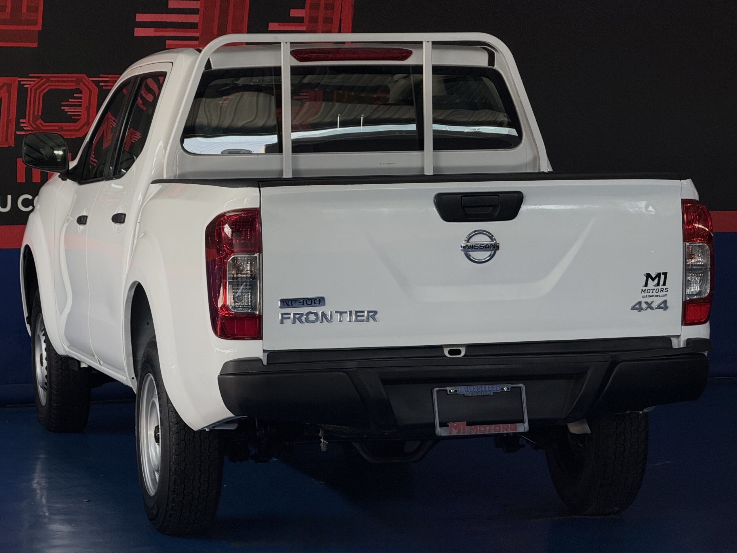 NISSAN NP300 FRONTIER DOBLE CABINA DIESEL 4X4 TM