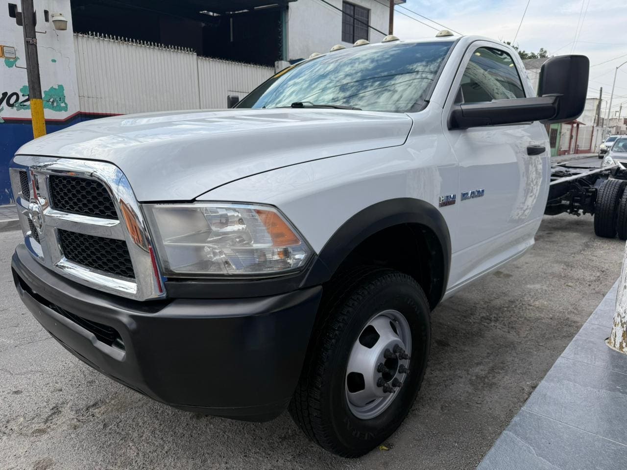 RAM 4000 CHASIS 2018