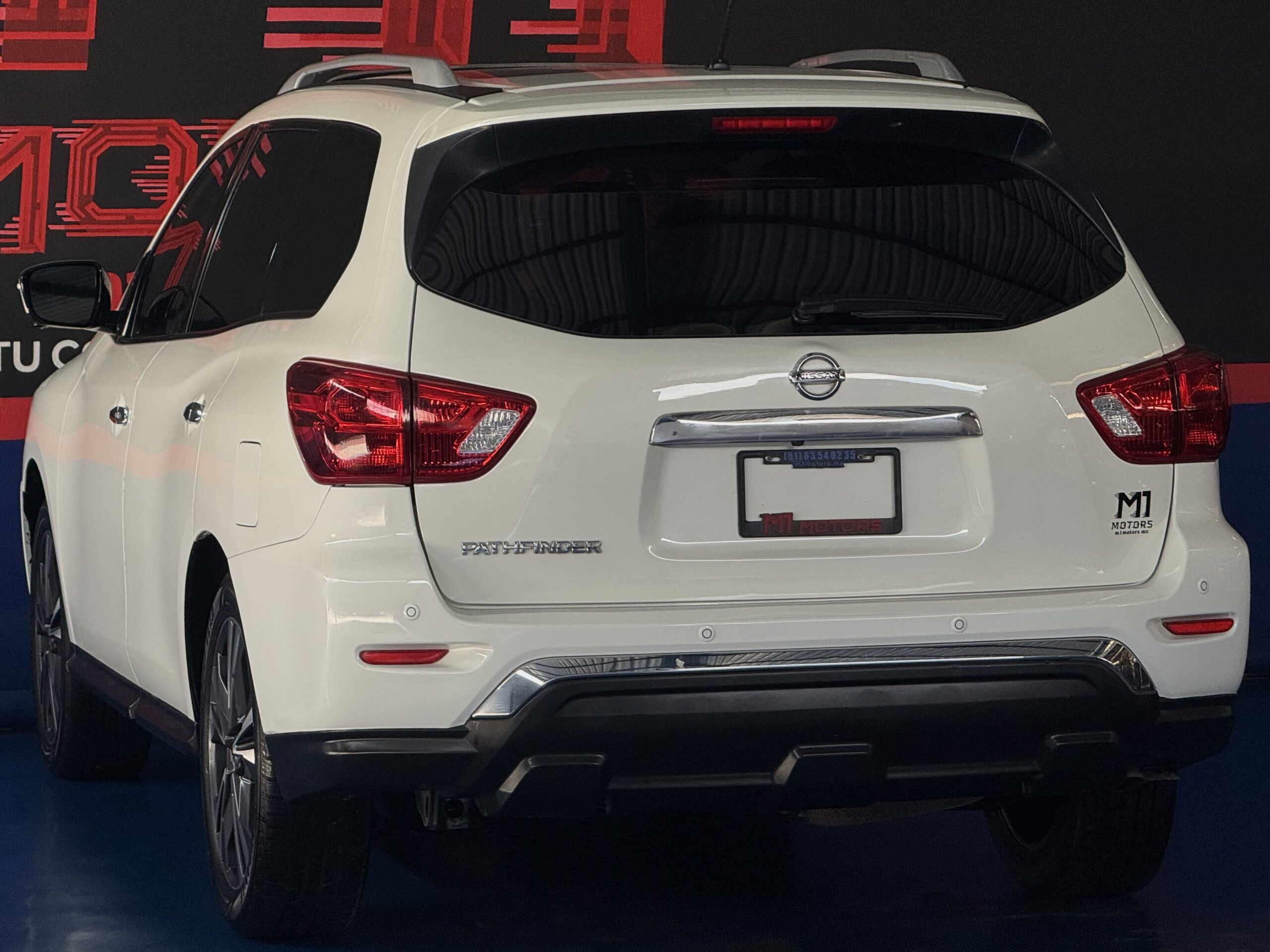 NISSAN PATHFINDER NP EXCLUSIVE 2017