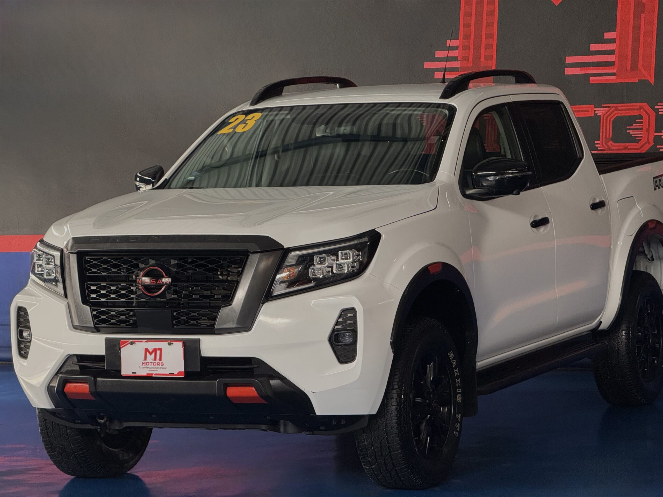 NISSAN FRONTIER PRO-4X 4X4 AT 2023
