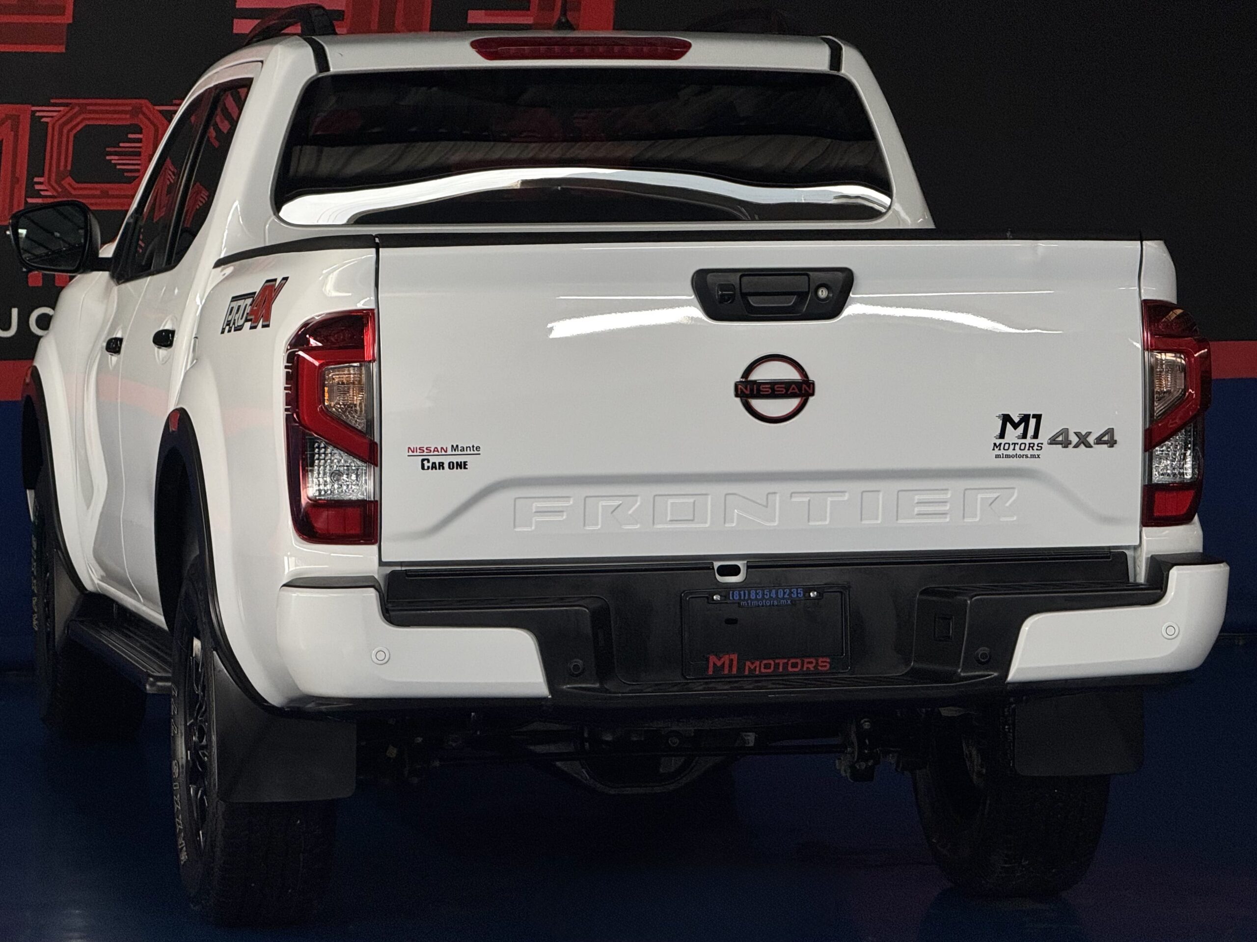NISSAN FRONTIER PRO-4X 4X4 AT 2023