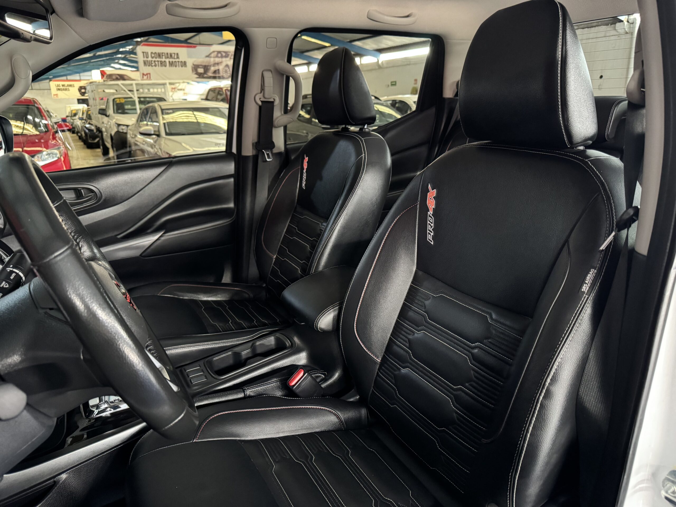 NISSAN FRONTIER PRO-4X 4X4 AT 2023