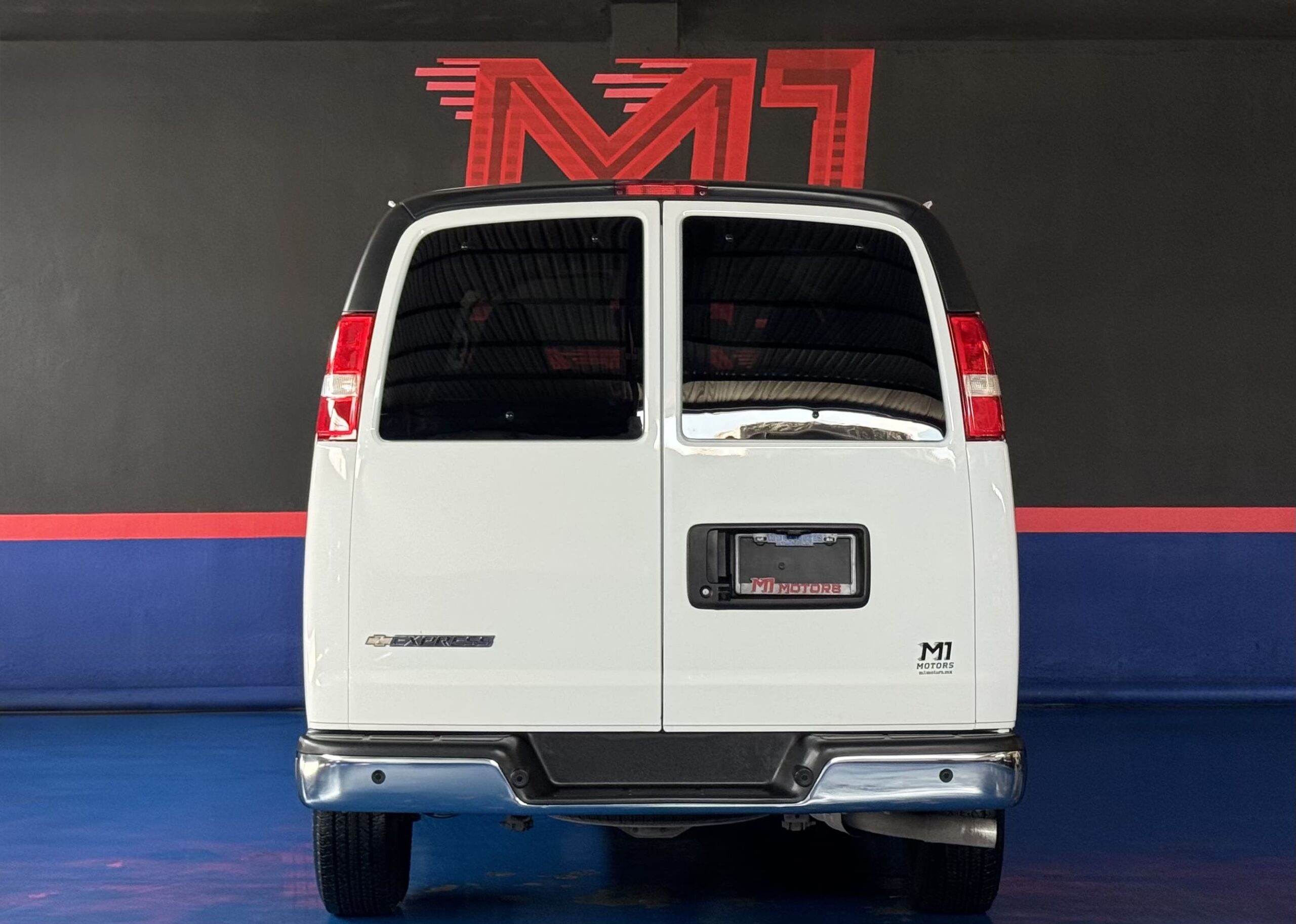 CHEVROLET EXPRESS VAN LS 12PAS 2023