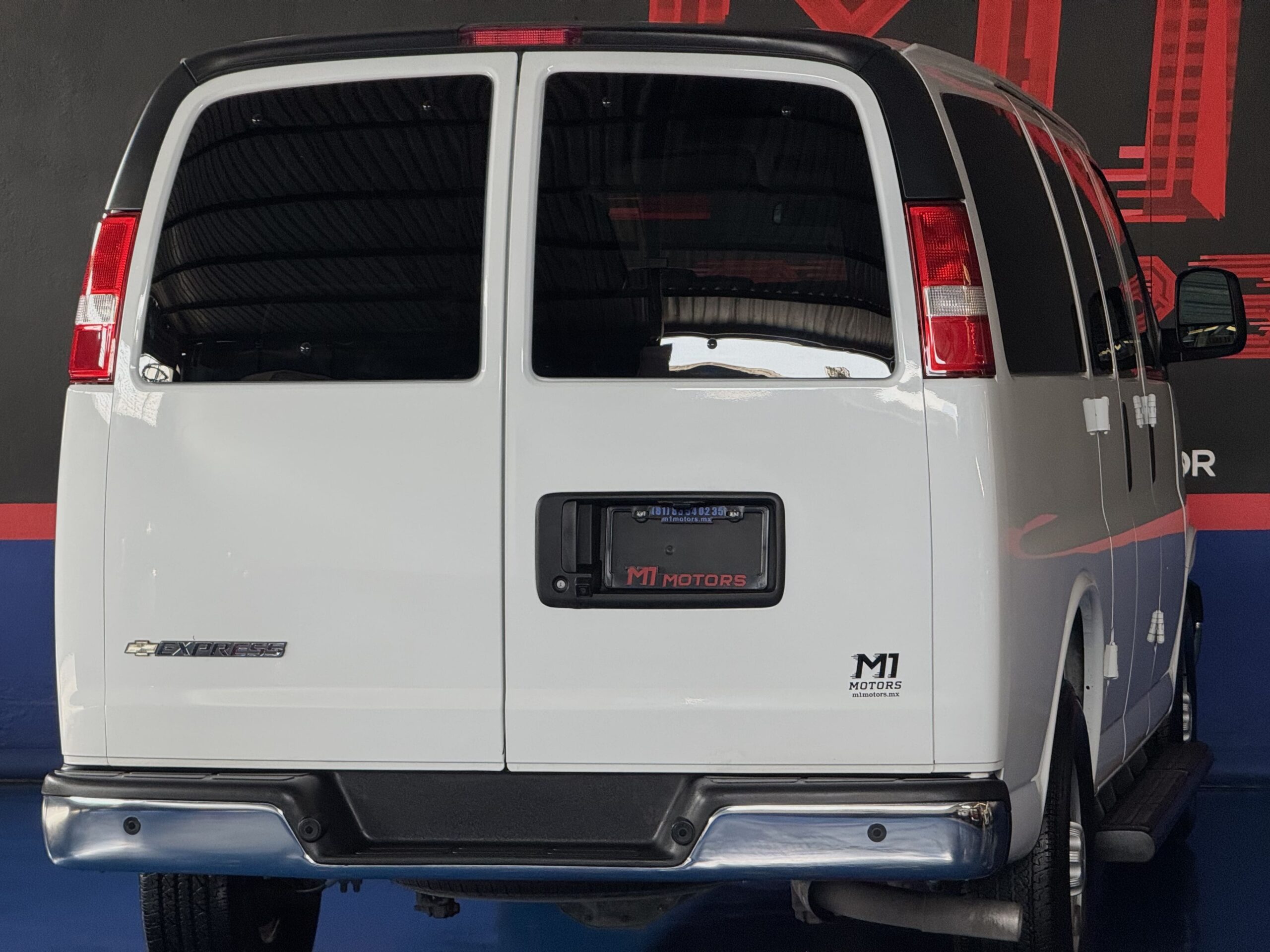 CHEVROLET EXPRESS VAN LS 12PAS 2023