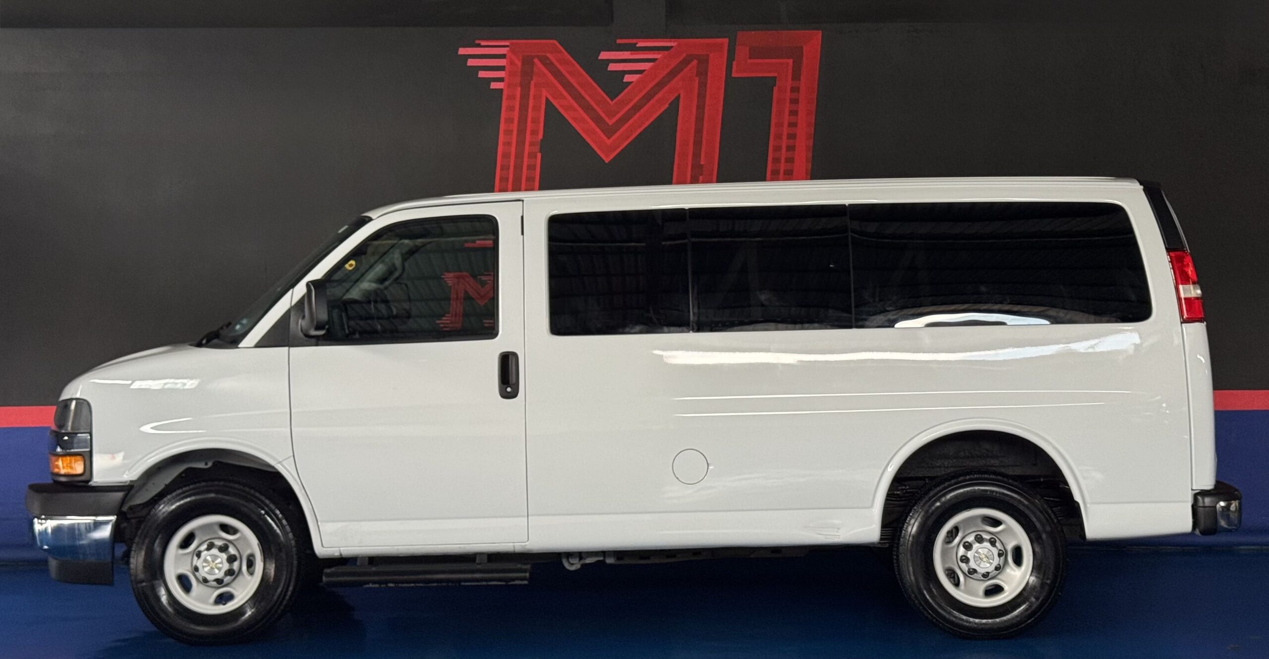 CHEVROLET EXPRESS VAN LS 12PAS 2023