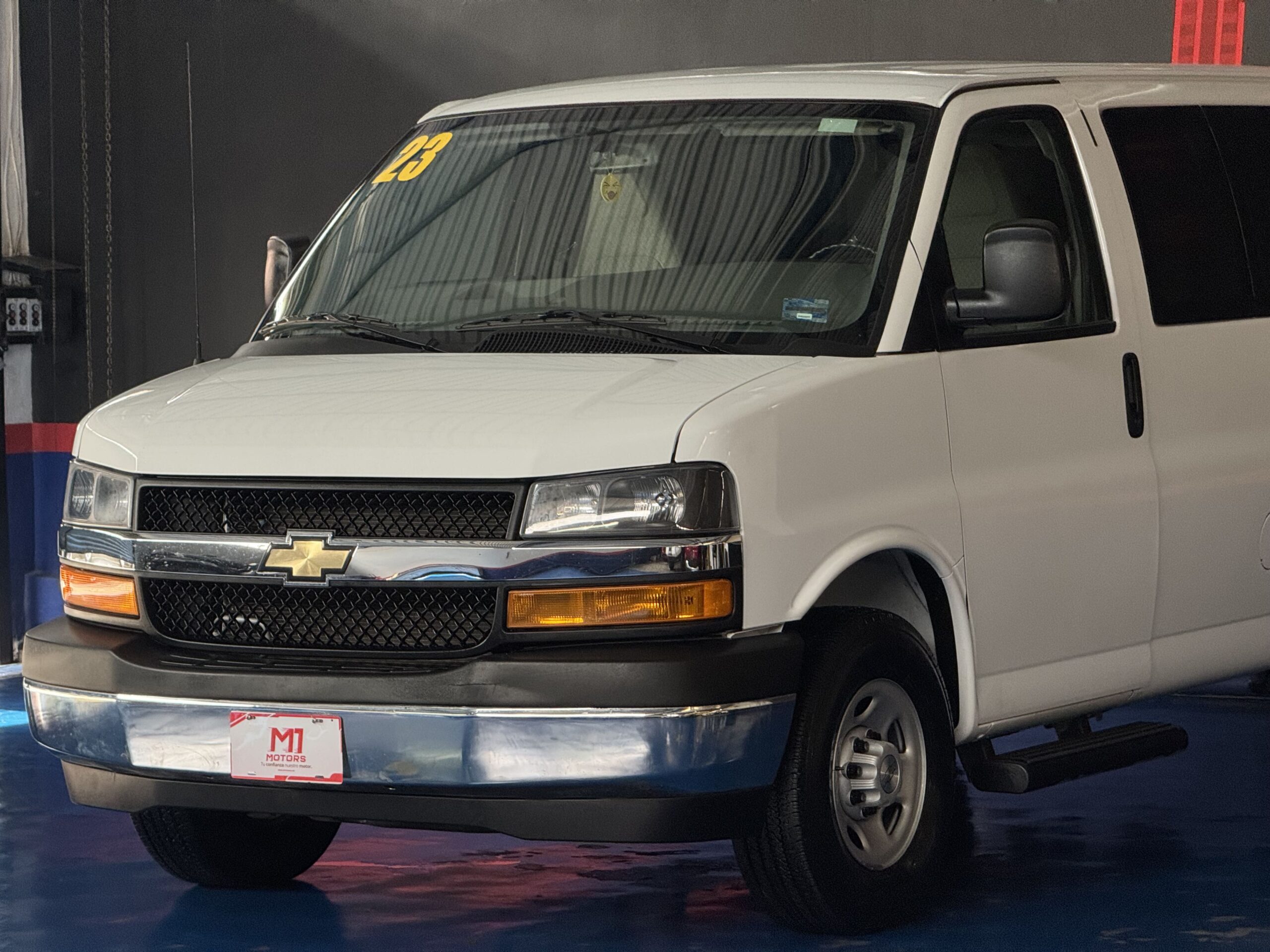 CHEVROLET EXPRESS VAN LS 12PAS 2023