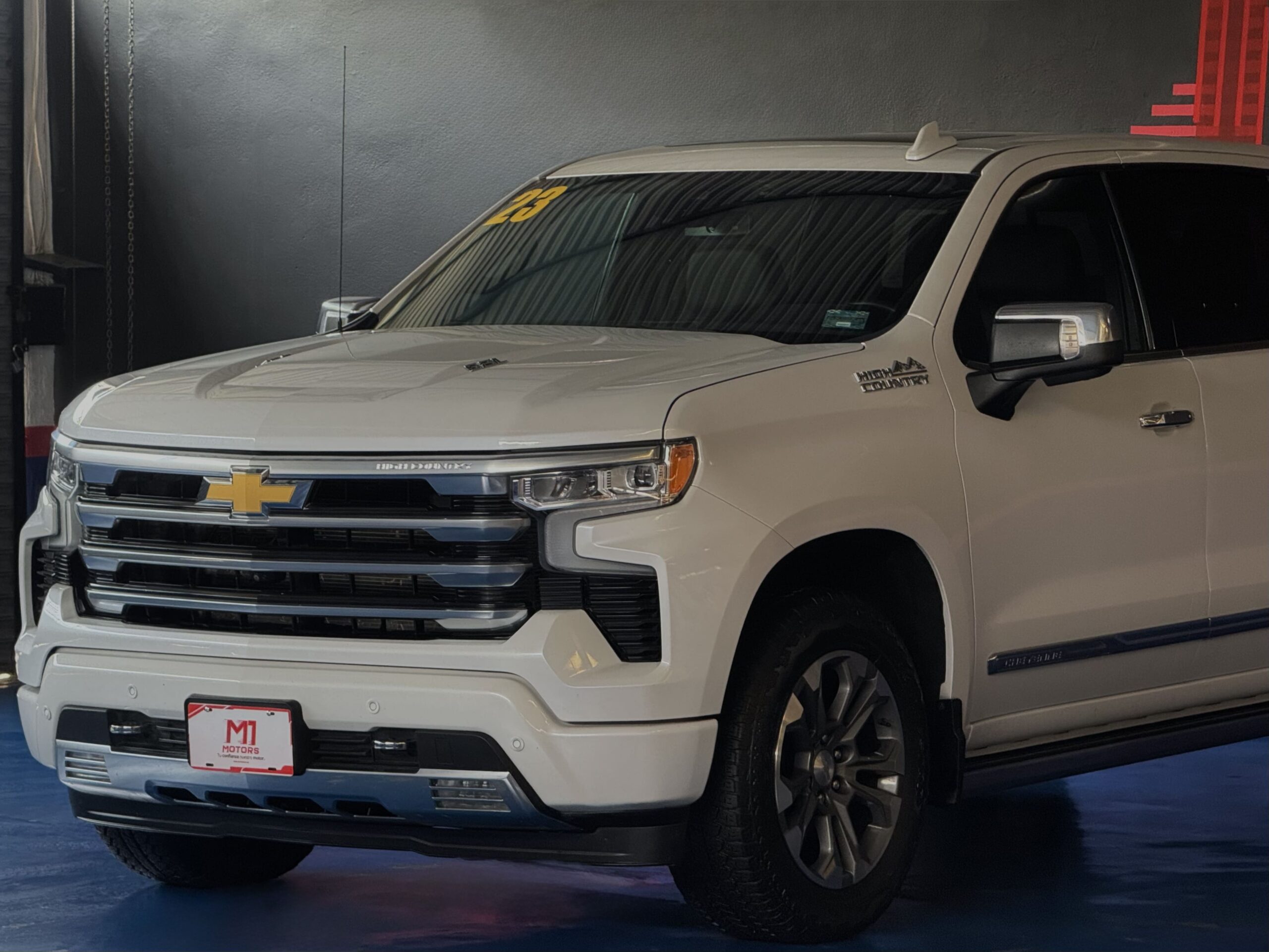 CHEVROLET CHEYENNE HIGH COUNTRY DOBLE CABINA 2023