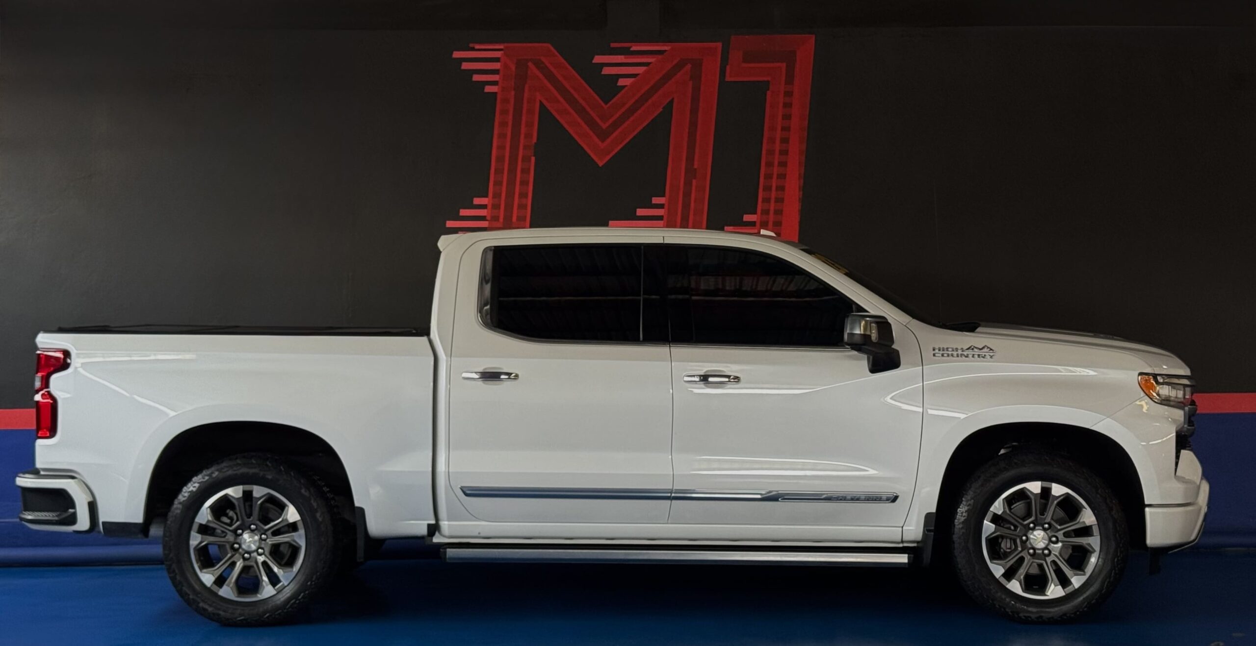CHEVROLET CHEYENNE HIGH COUNTRY DOBLE CABINA 2023