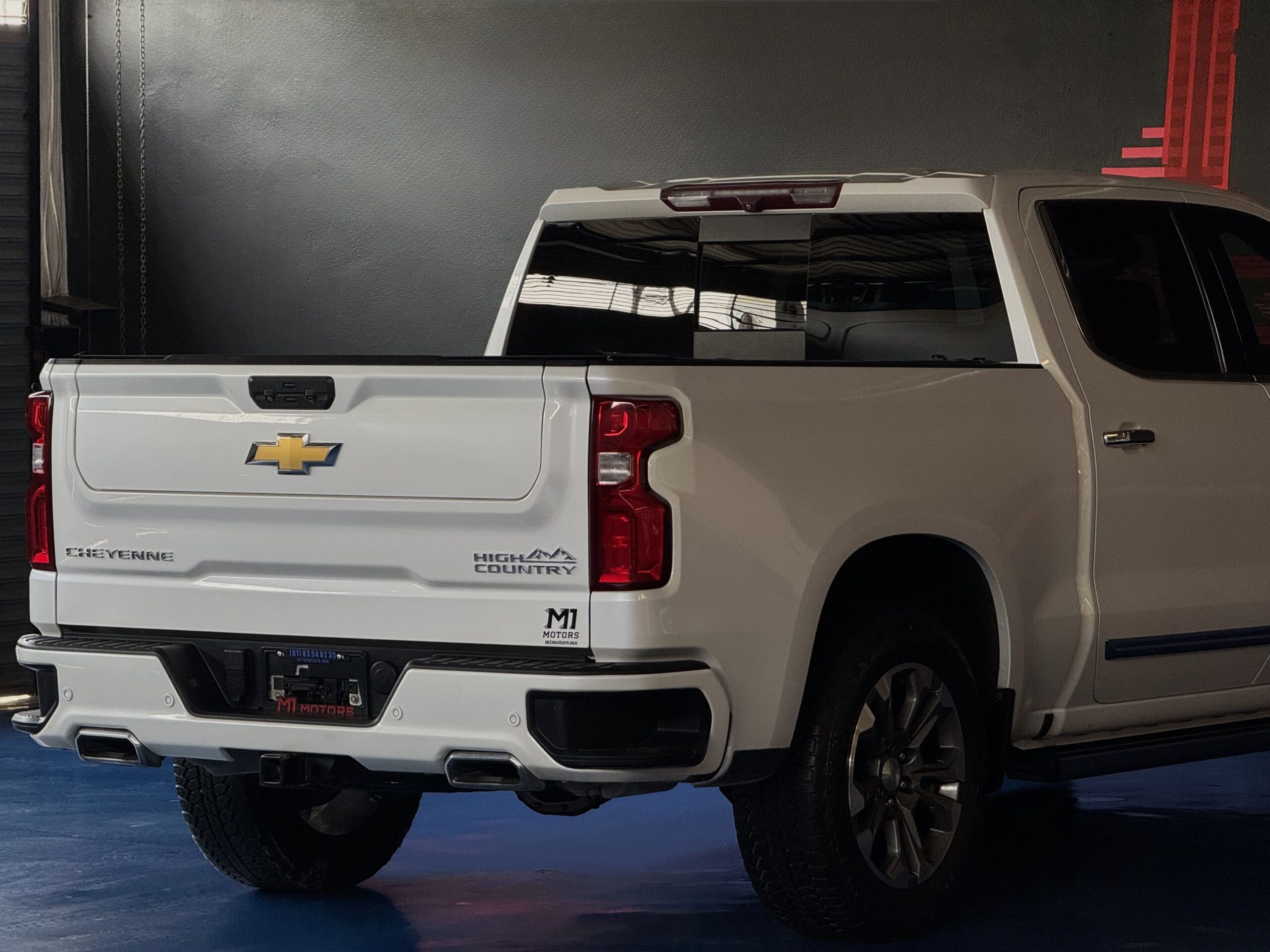CHEVROLET CHEYENNE HIGH COUNTRY DOBLE CABINA 2023