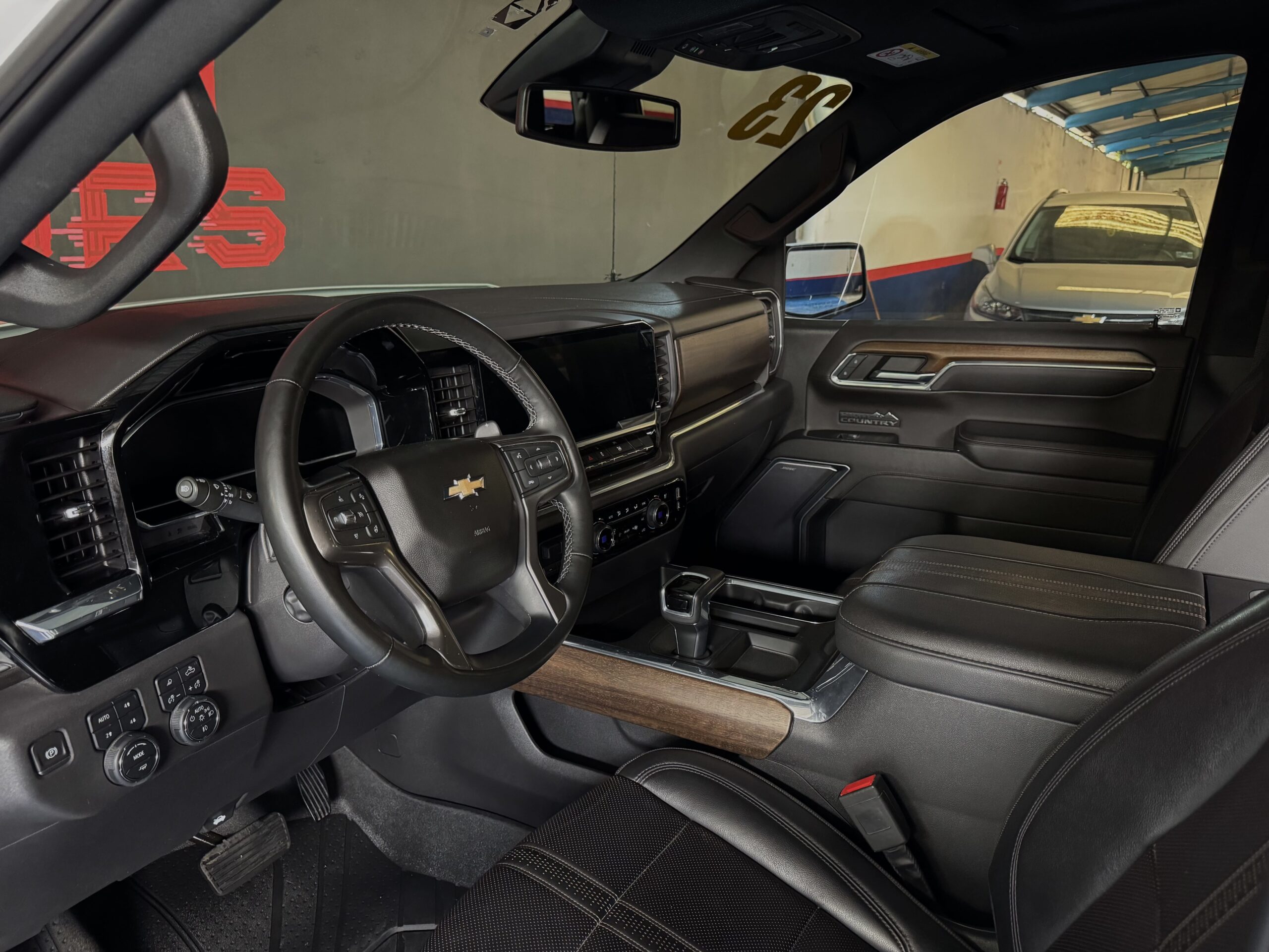 CHEVROLET CHEYENNE HIGH COUNTRY DOBLE CABINA 2023