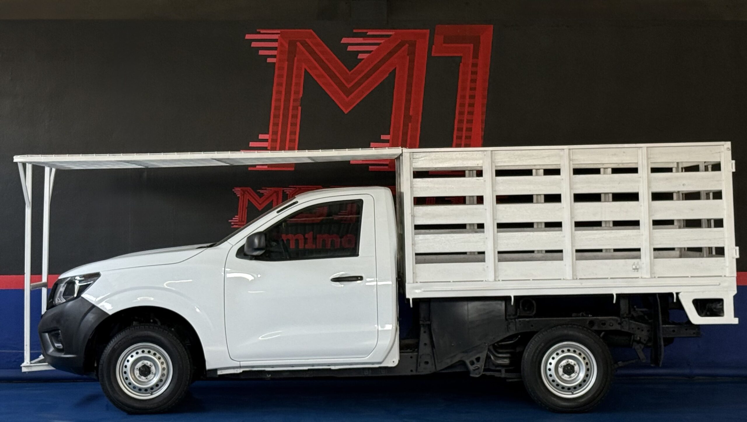 NISSAN NP300 ESTACAS TM DH 2020