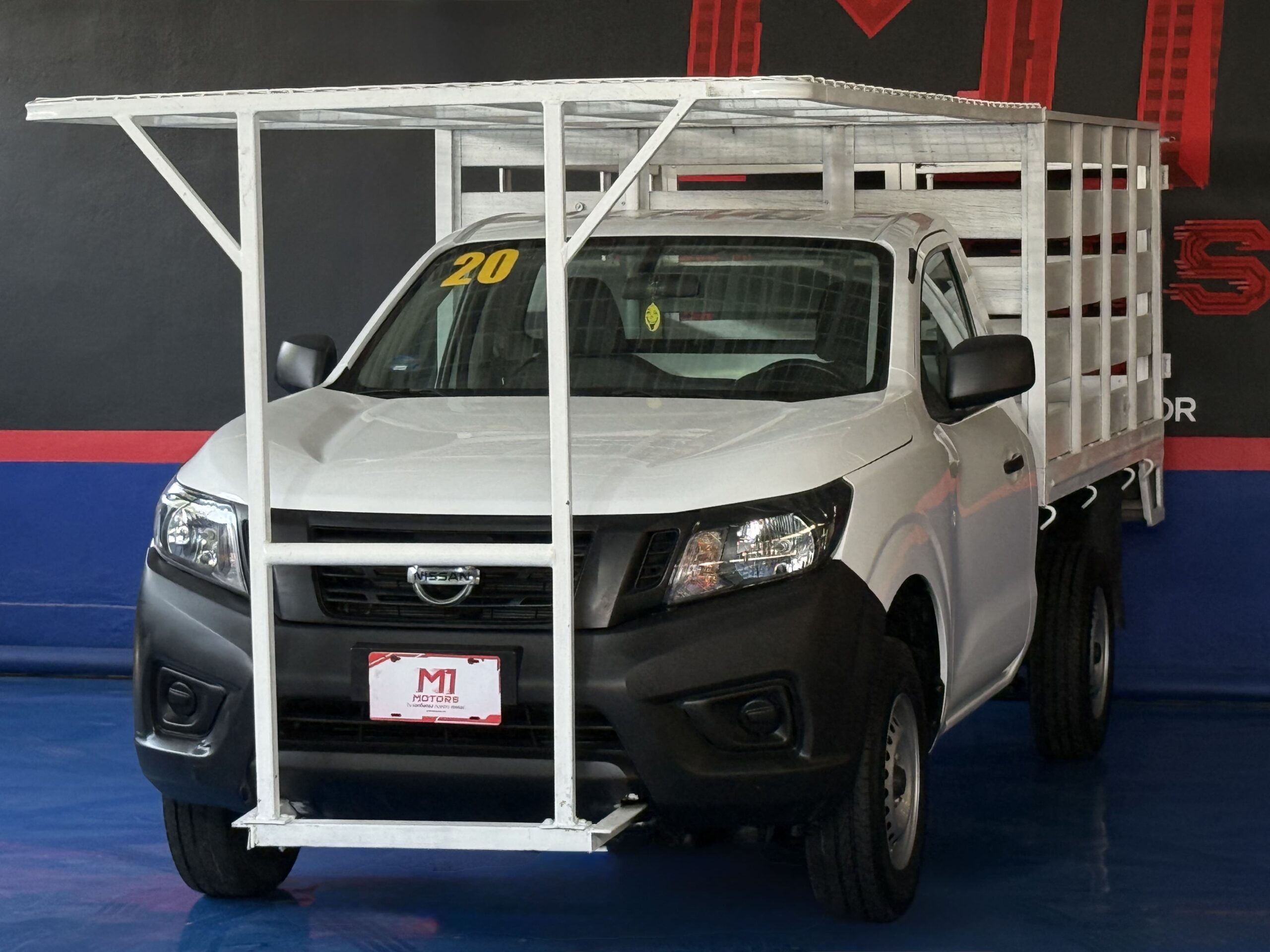 NISSAN NP300 ESTACAS TM DH 2020