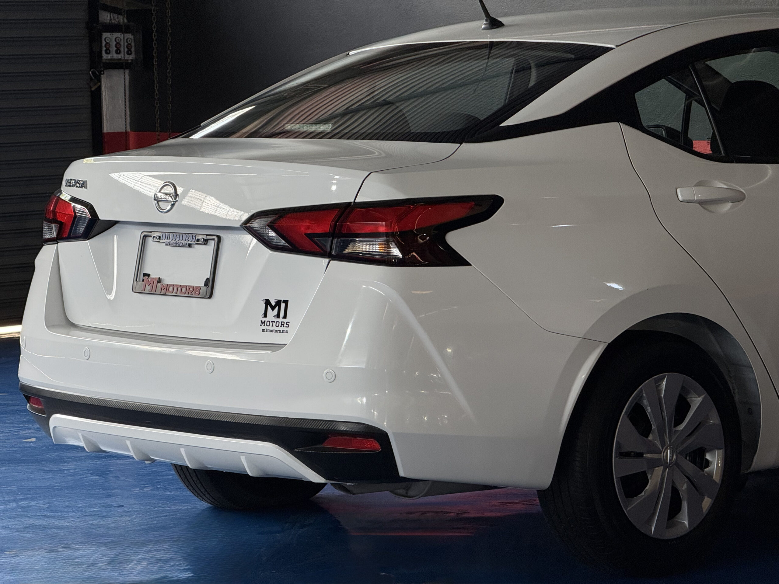 NISSAN VERSA SENSE CVT 2022