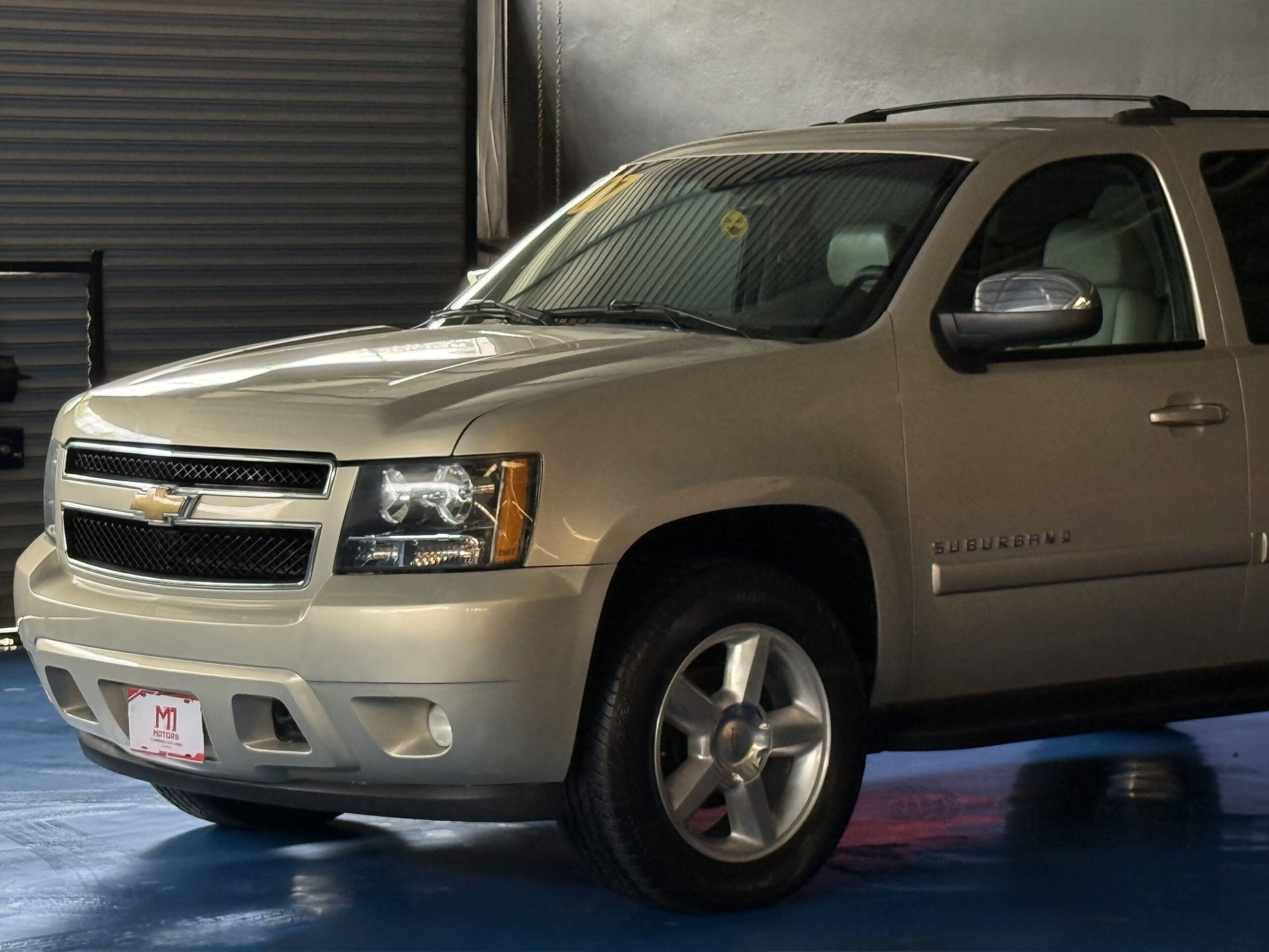 CHEVROLET SUBURBAN 4X2 2007