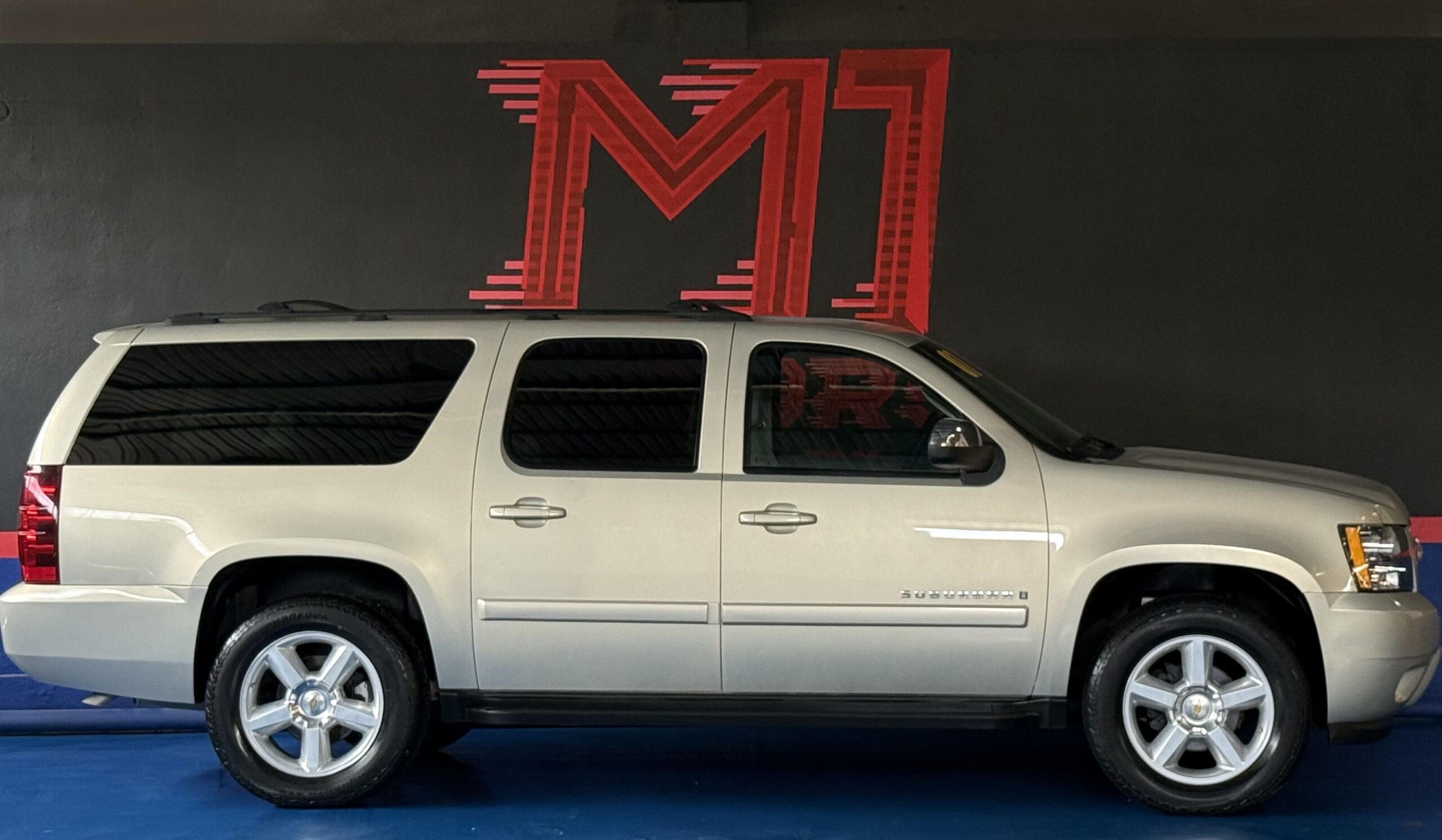 CHEVROLET SUBURBAN 4X2 2007