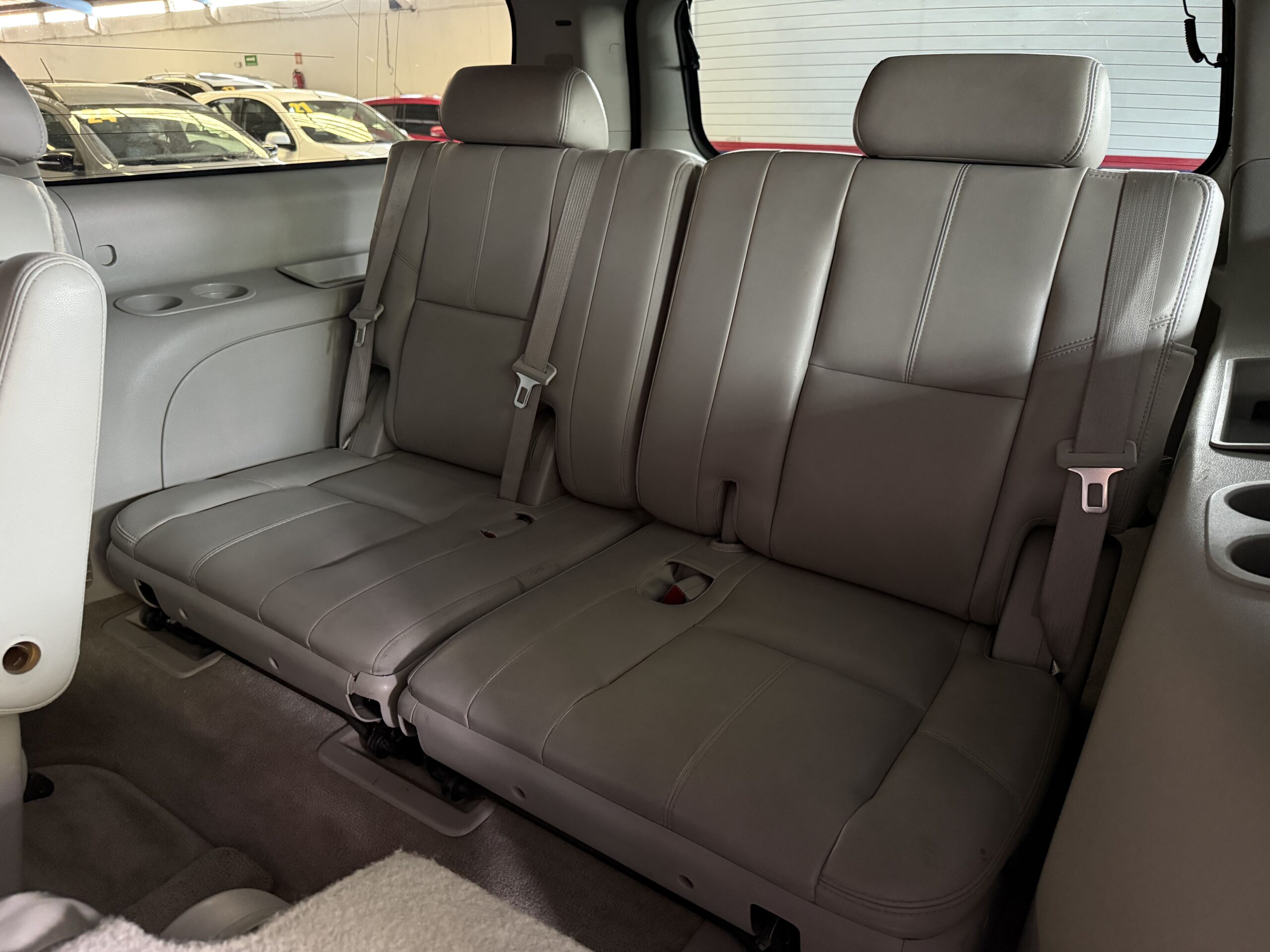 CHEVROLET SUBURBAN 4X2 2007