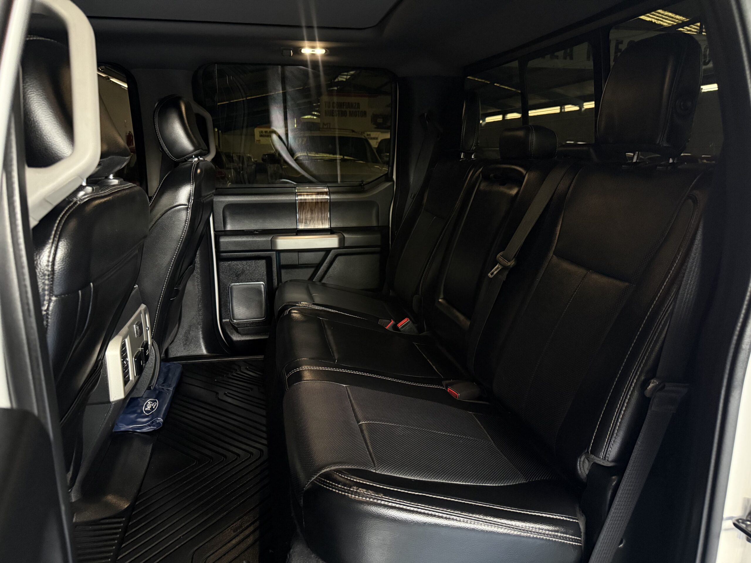 FORD LOBO LARIAT 4X4 CREW 2018