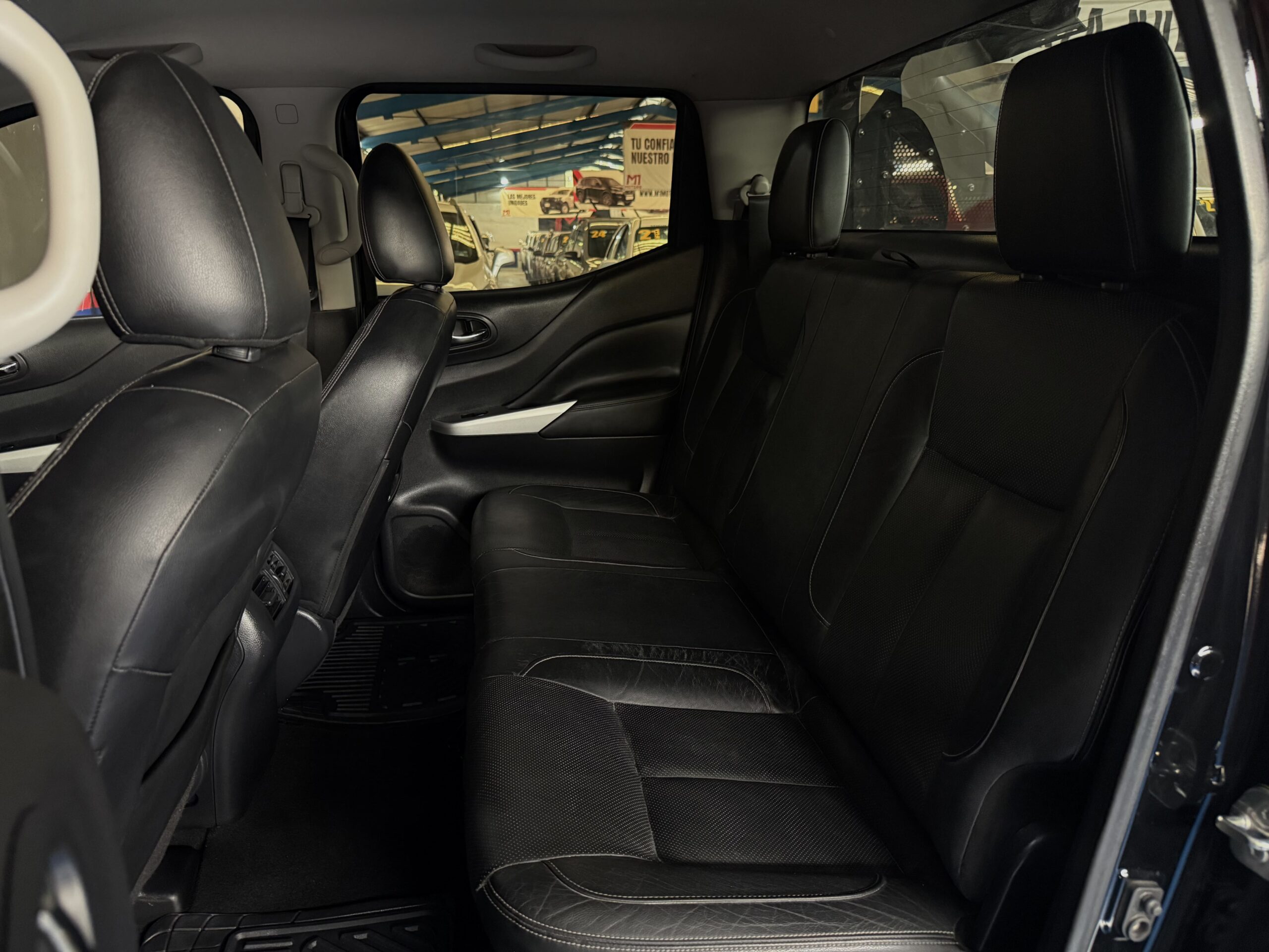 NISSAN NP300 FRONTIER PLATINUM LE 2019