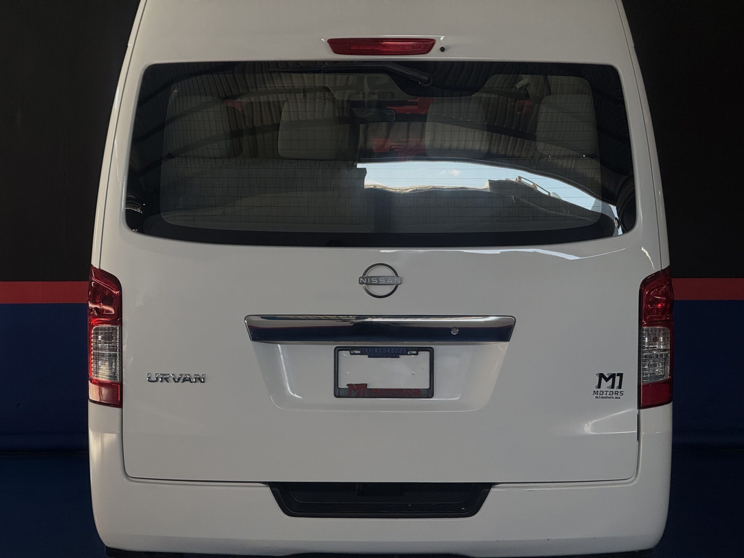 NISSAN URVAN 14 PASAJEROS 2023