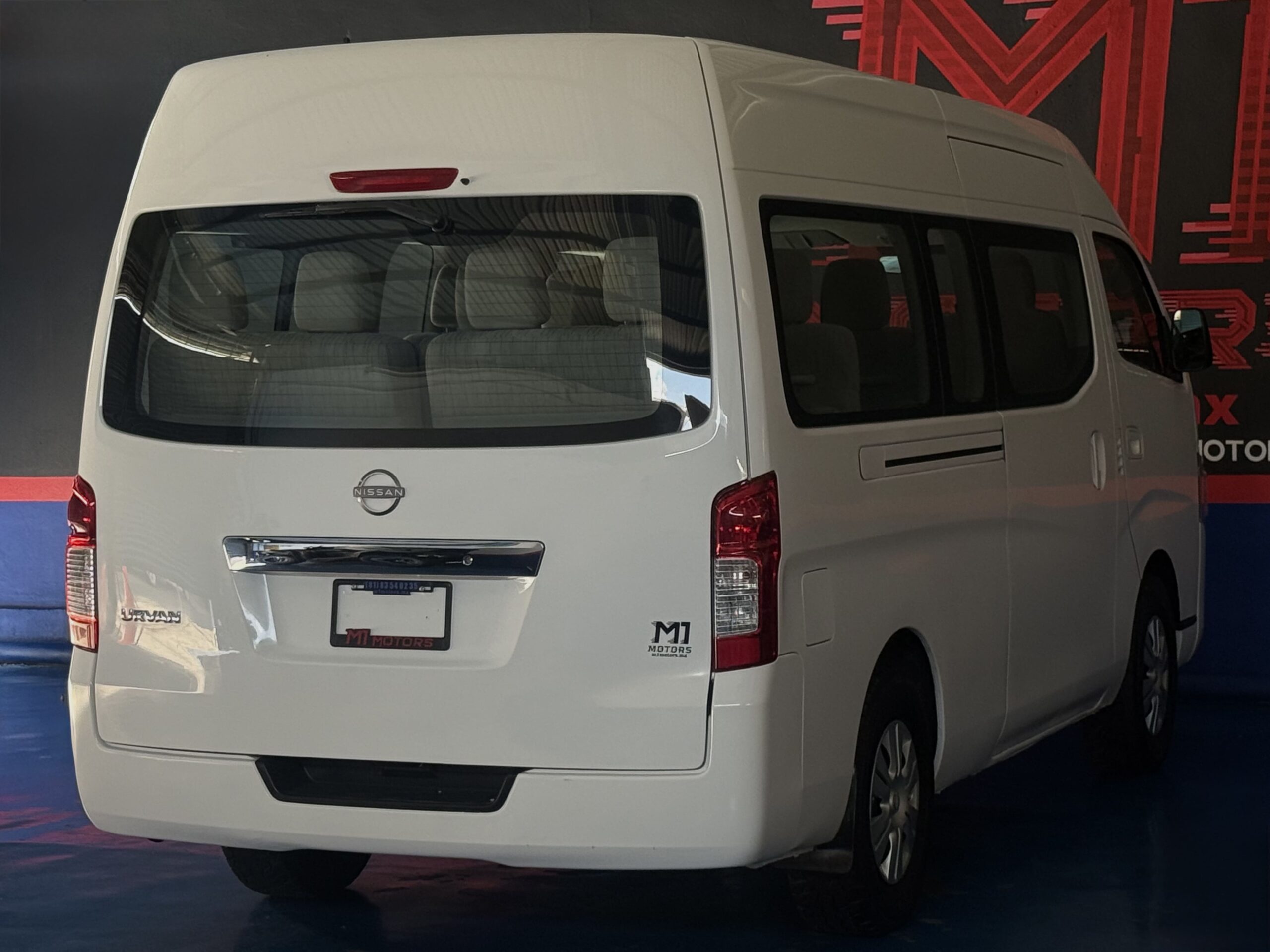 NISSAN URVAN 14 PASAJEROS 2023