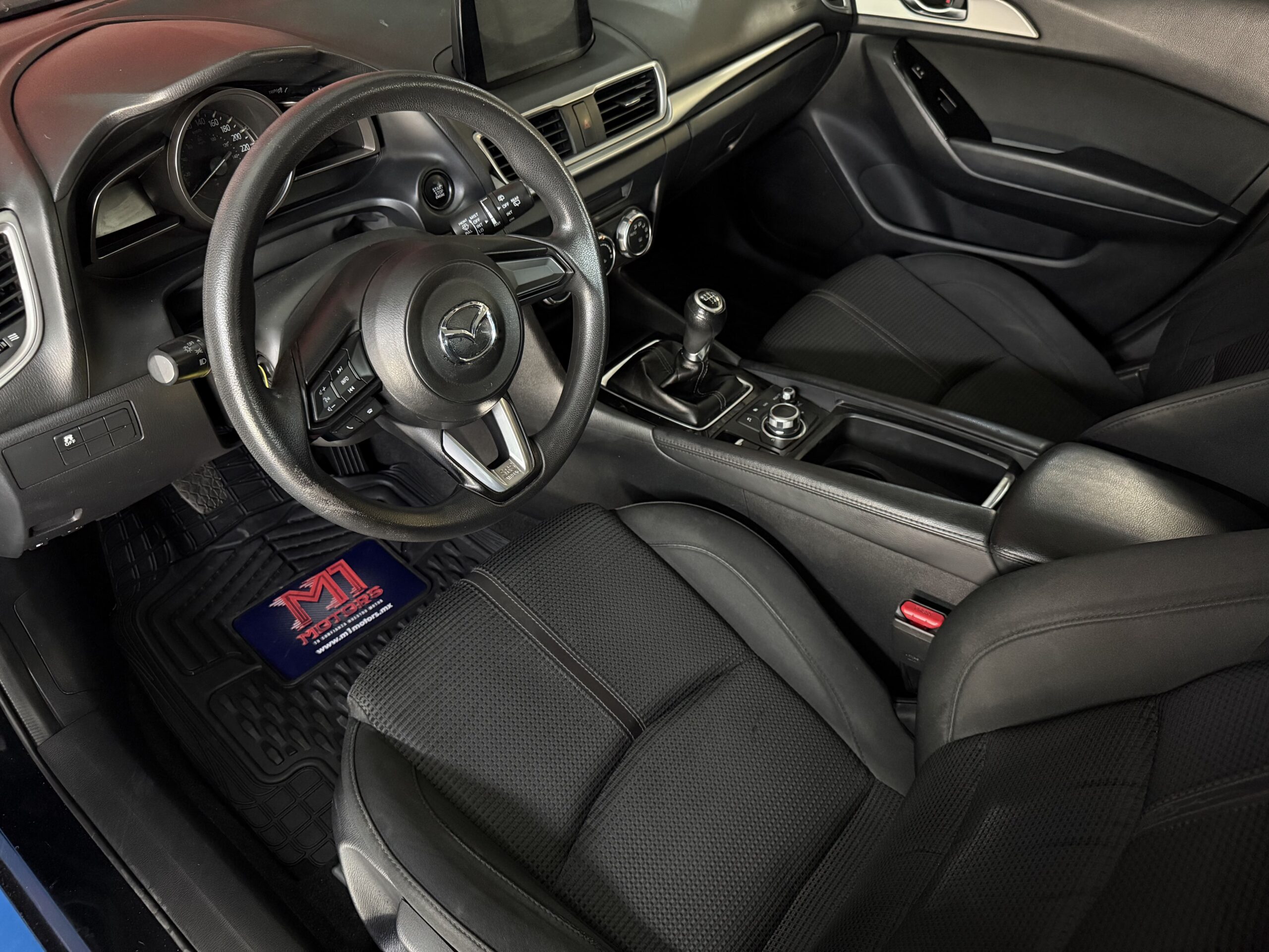 MAZDA 3 I TOURING SKYACTIV 2018