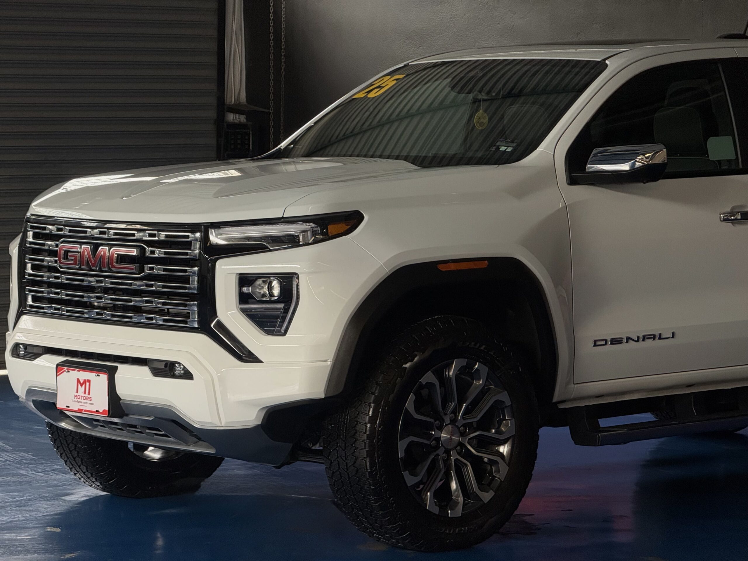 GMC CANYON DENALI