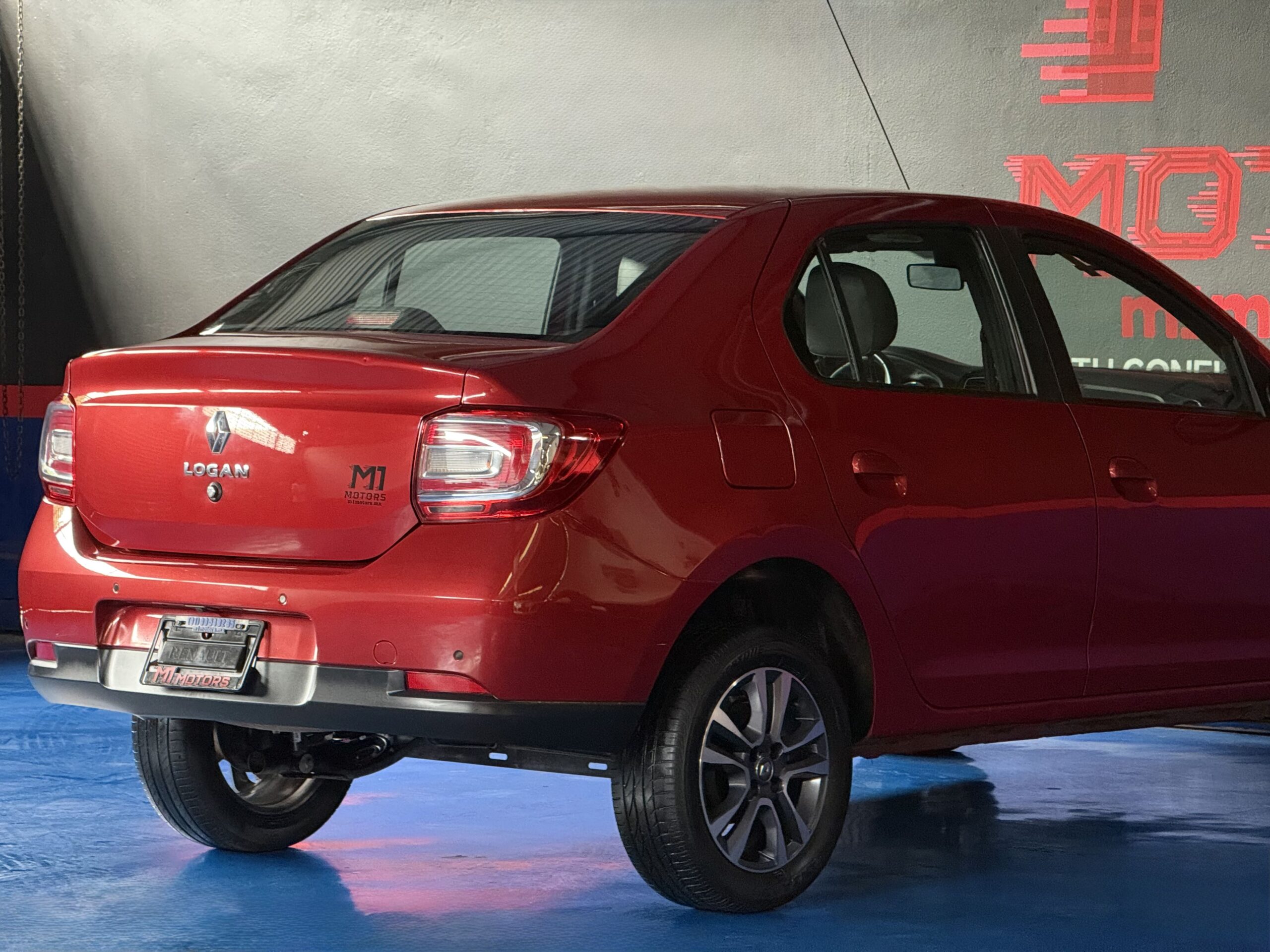 RENAULT LOGAN INTENS CVT